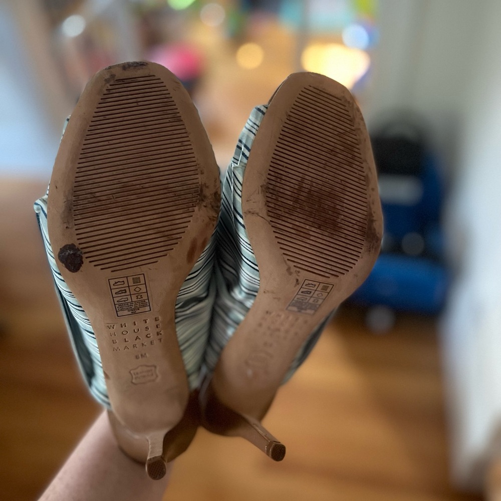 White House Black Market Gisele Satin Slip On Mule Size 8 - Picture 9 of 9